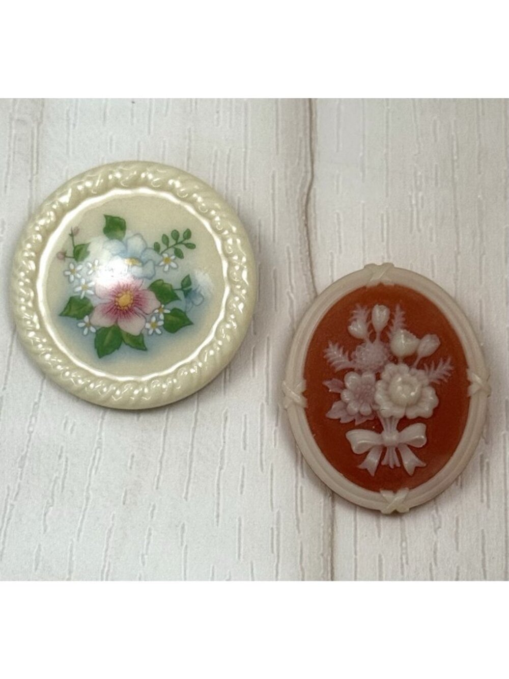 VTG Lot 2 AVON 1.5" Round Porcelain Spring Bouquet & Resin Cameo BROOCH Signed